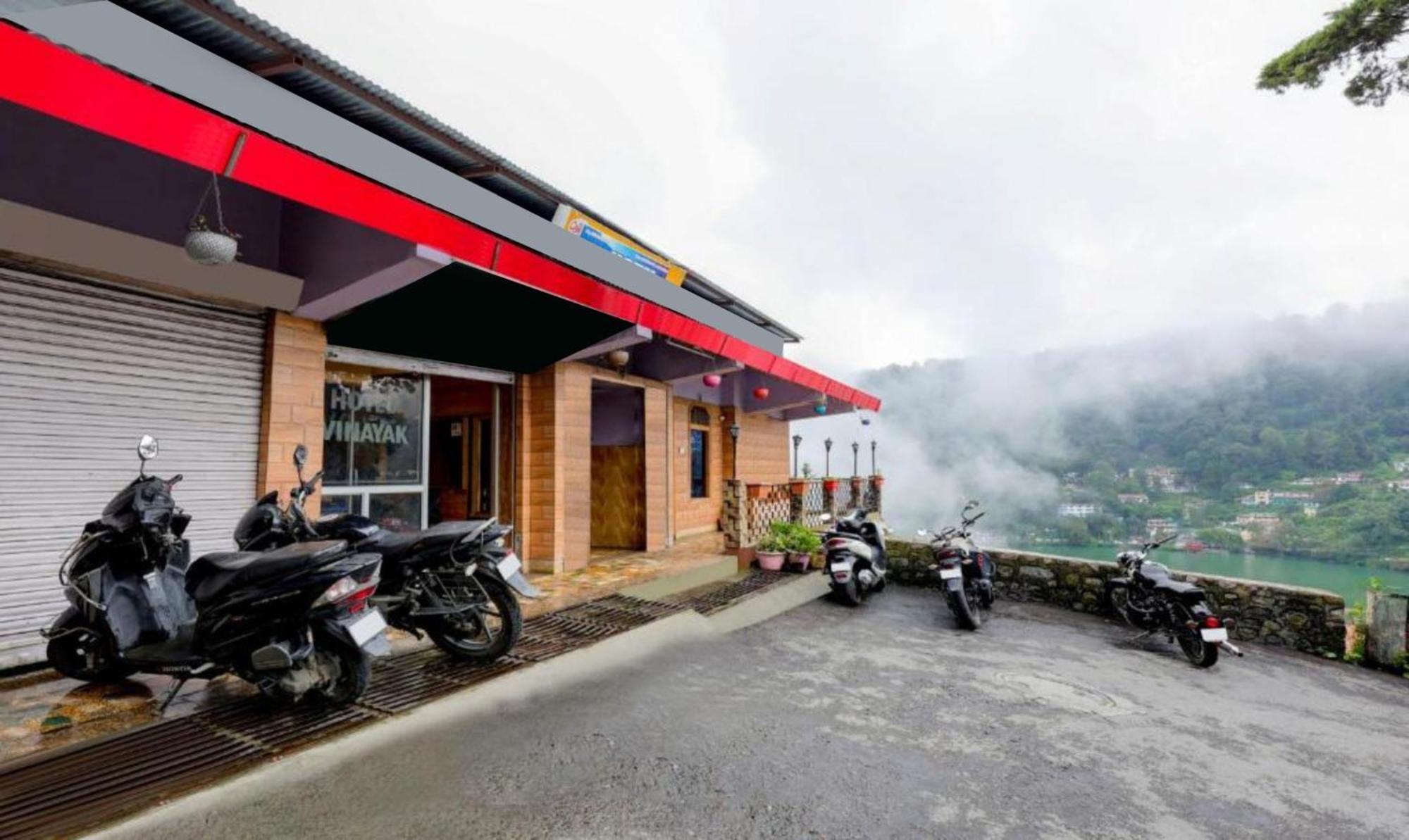 Hotel Vinayak Nainital Near Mall Road Lake View Room Exterior photo