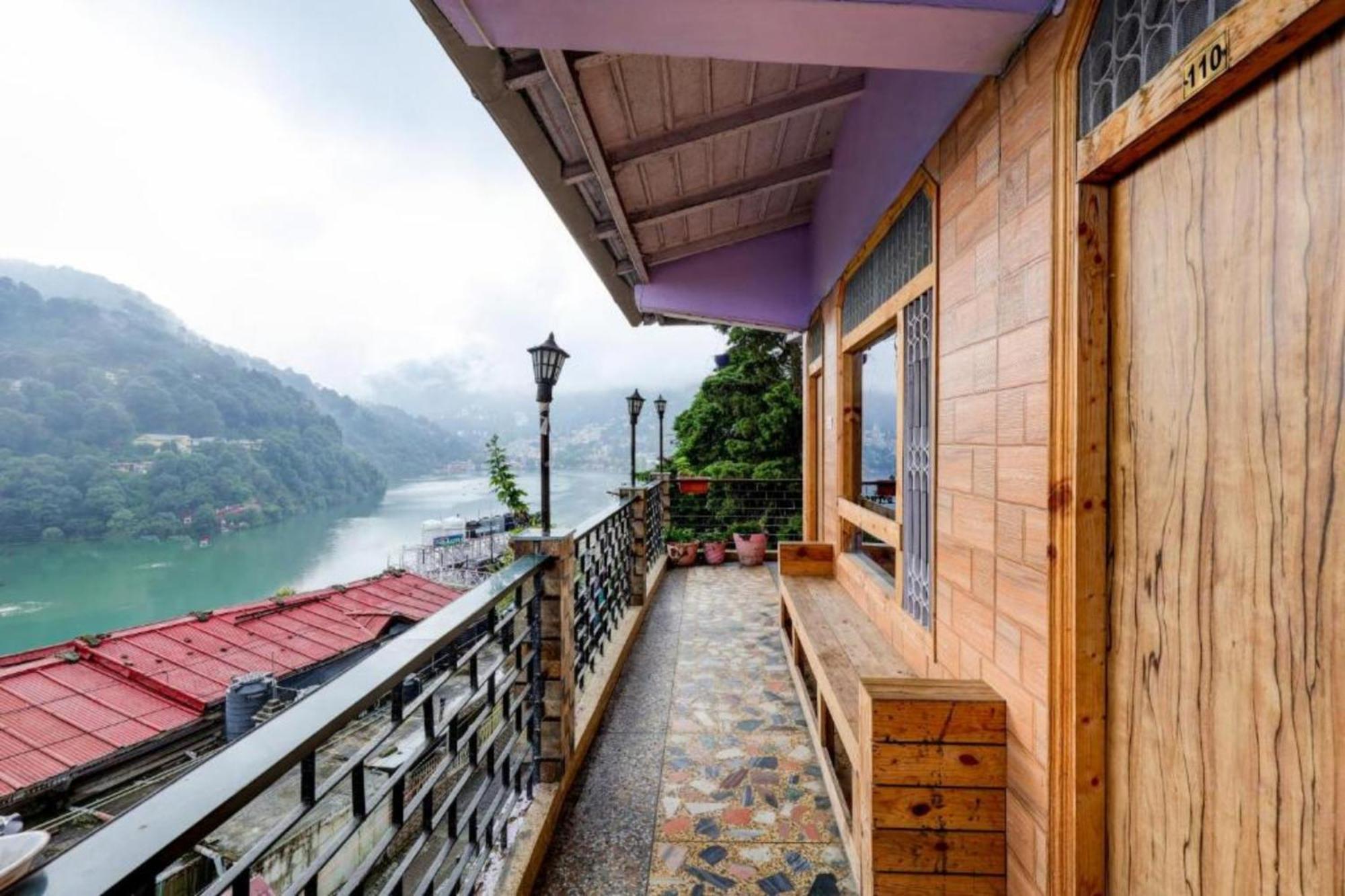 Hotel Vinayak Nainital Near Mall Road Lake View Room Exterior photo